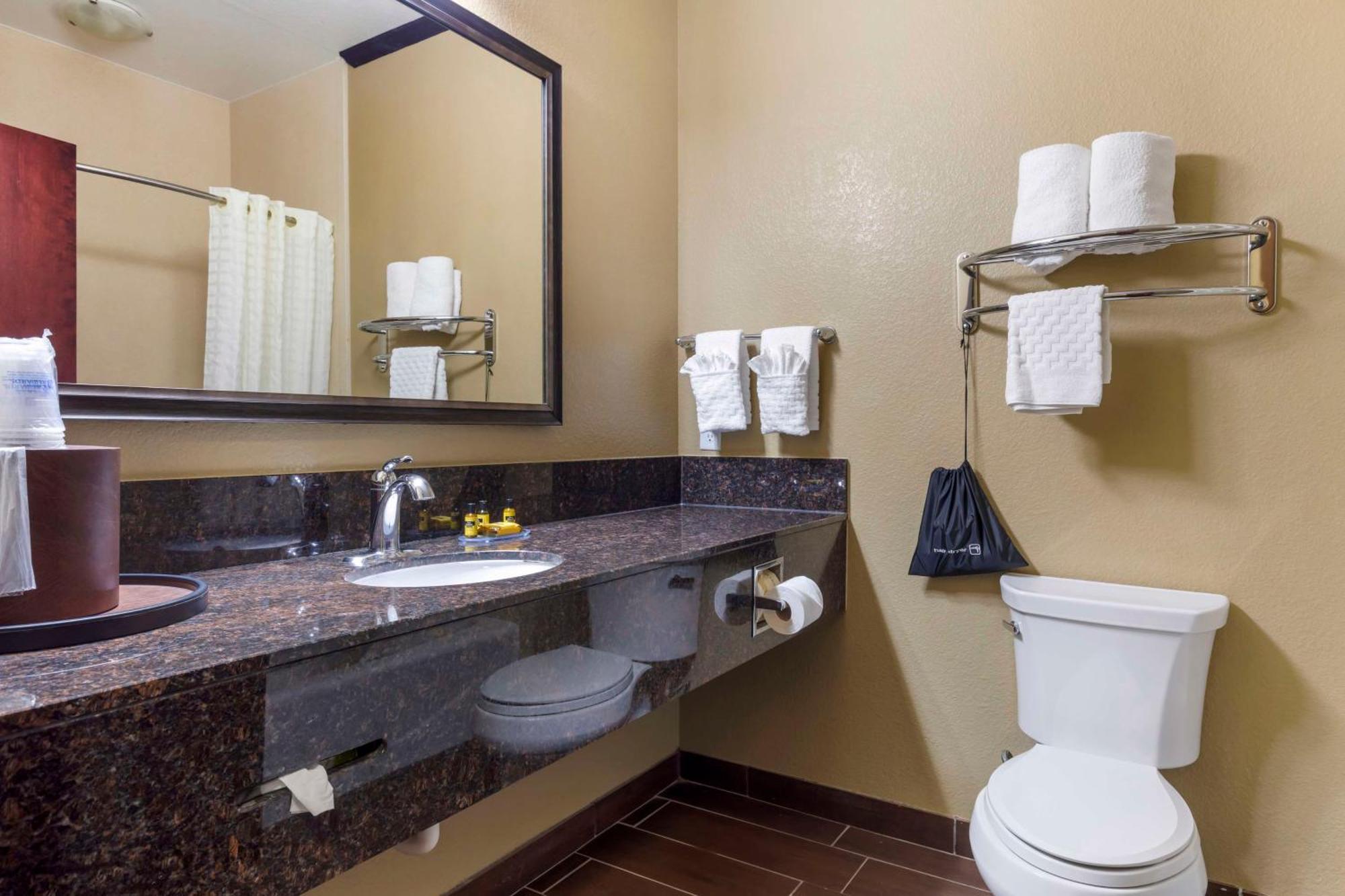 Best Western Plus Classic Inn And Suites Center Exterior foto