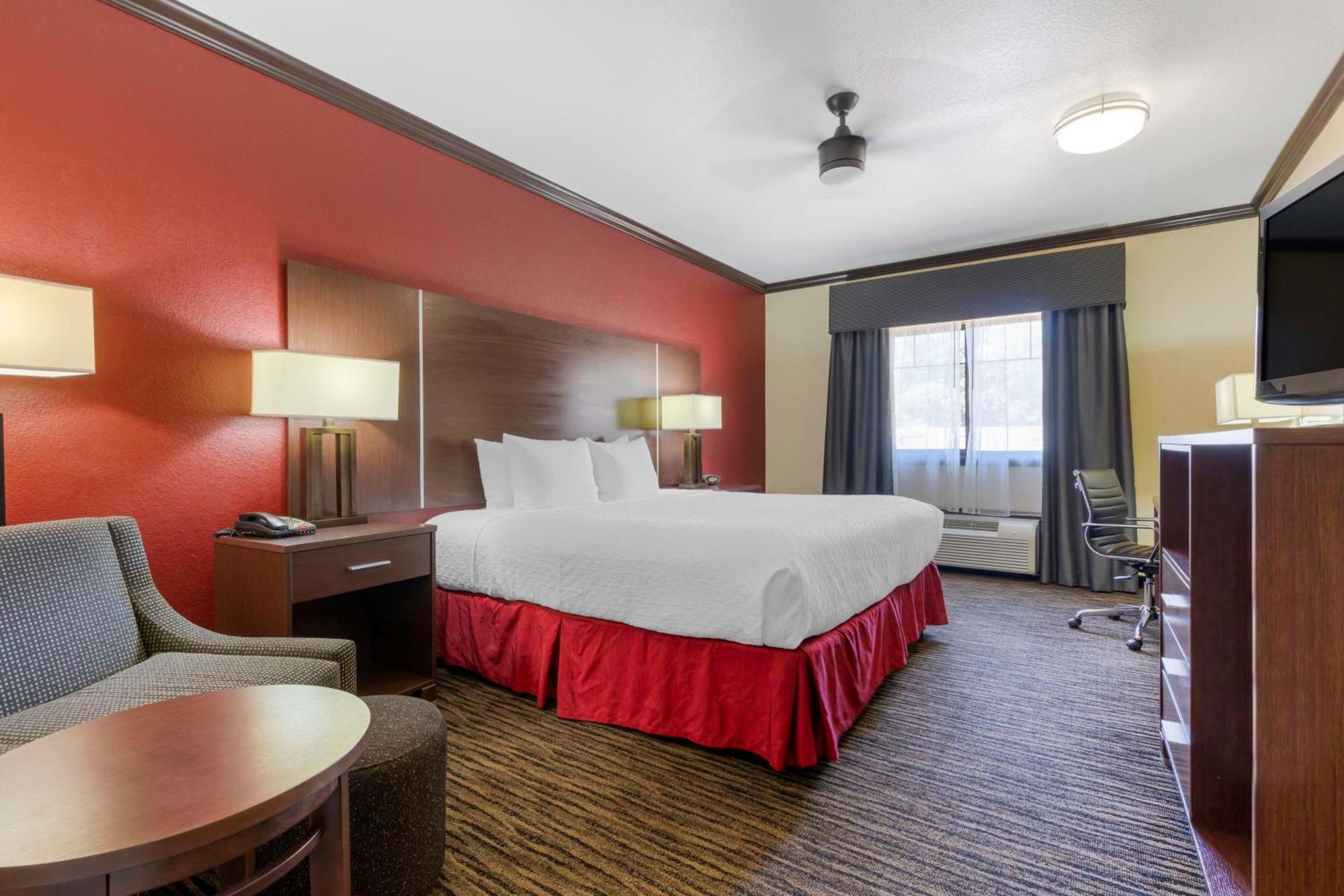Best Western Plus Classic Inn And Suites Center Exterior foto